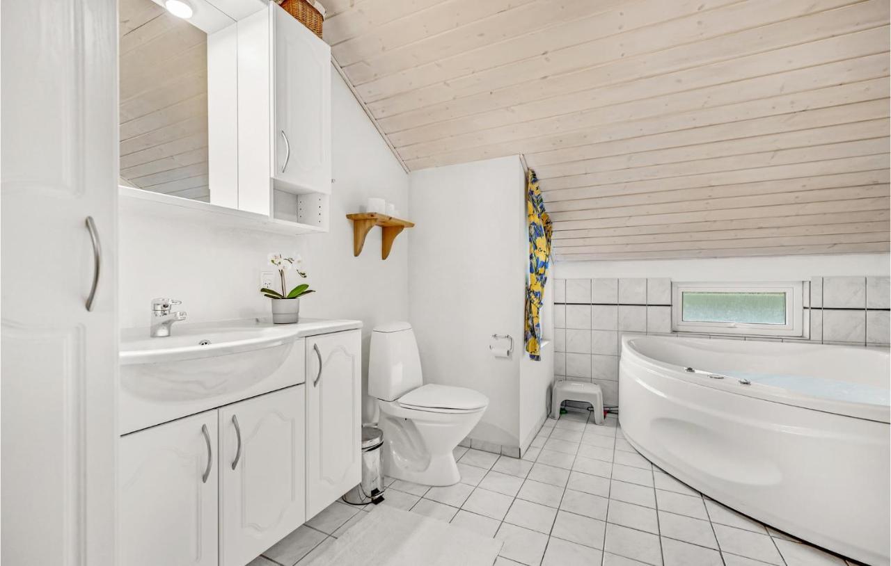 Cozy Home In Oksbol With Kitchen Exterior photo